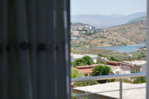Spacious Studio!Wonderful View!Private Parking!
